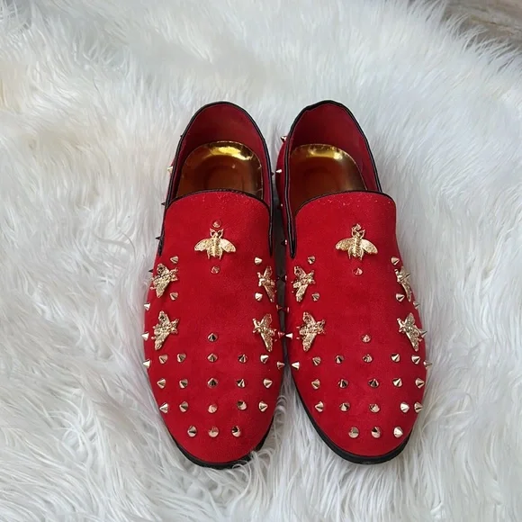 Red Suede Gold Bees Spike Studs Punk Rock Mens Loafers Flats Size 10 - Picture 2 of 8